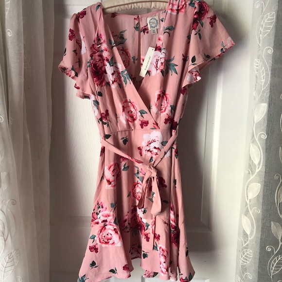 Francesca's Collections Dresses & Skirts - Francesca’s mini dress